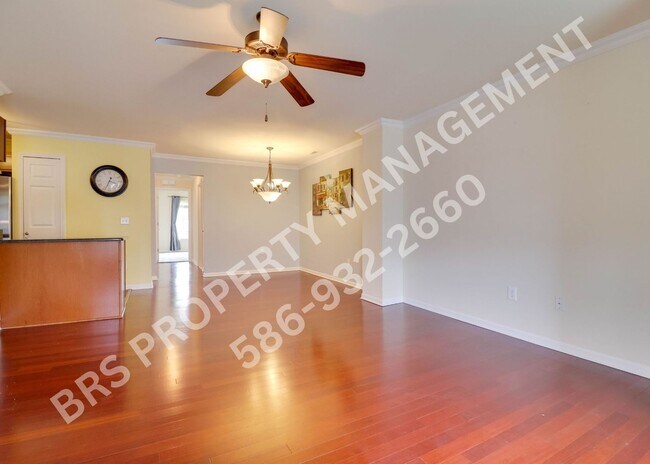 Building Photo - Move In Ready 2 Bd 2 BA Condo in Shelby Twp