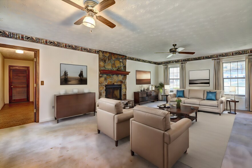 Building Photo - 503 Fayetteville Rd