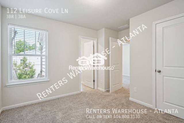 Building Photo - 3 Bedroom Townhome in the Heart of McDonough