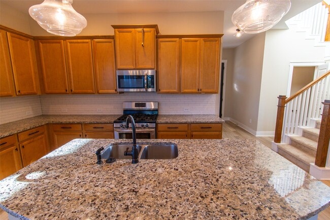 Building Photo - 18610 Parkland Square Pl