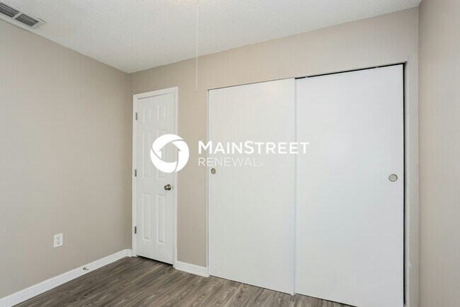 Building Photo - 3 Bedroom Pet-Friendly Home in Bradenton, ...