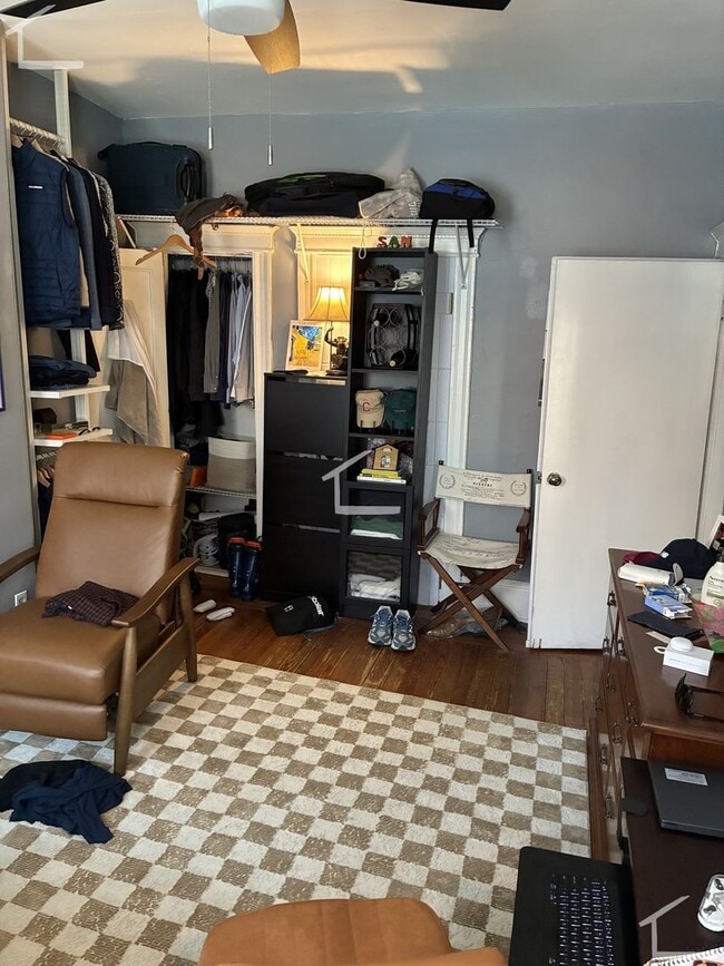 Building Photo - Rare 4 bed in Beacon hill....