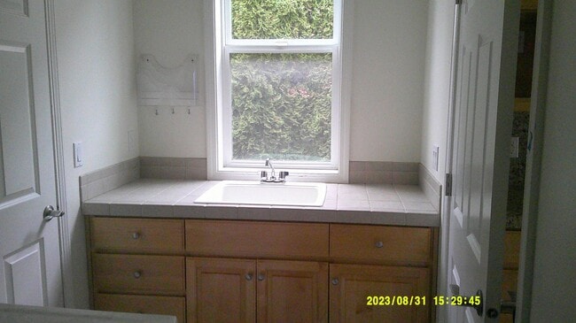 Building Photo - 4967 NW Lavender Cir
