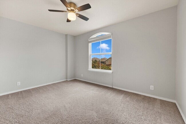 Building Photo - Beautiful 5-Bedroom Home for Rent in Valley Ranch!