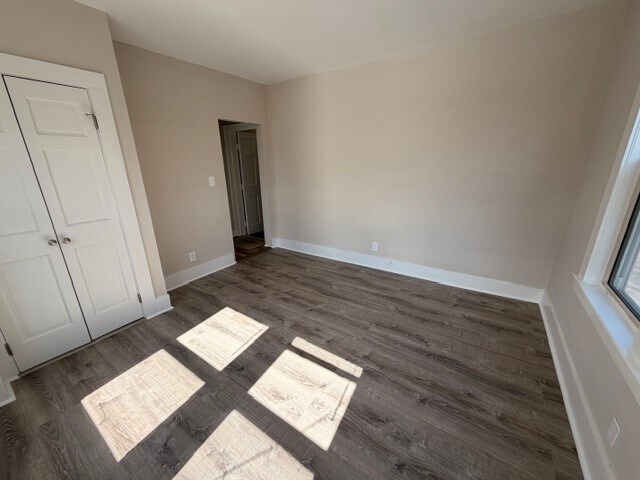 Building Photo - 5 Elmer St