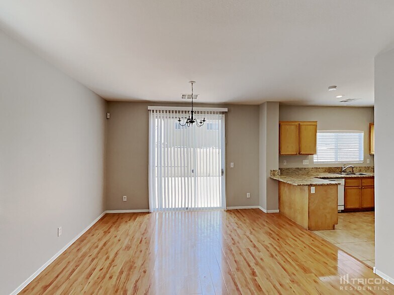 Building Photo - 4207 English Walnut Ct