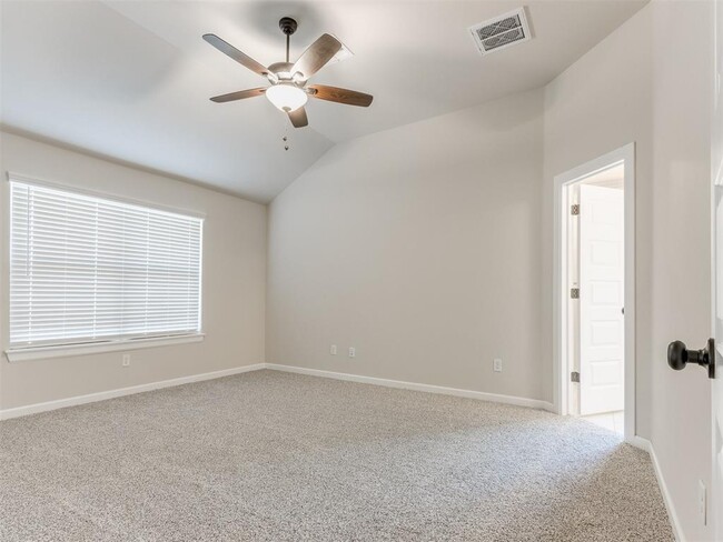 Building Photo - 18012 Austin Ct