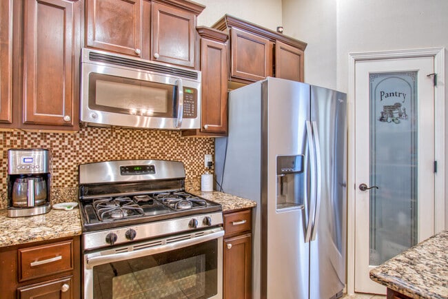 Building Photo - 3207 Christian Cunningham