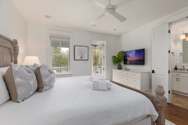 Building Photo - 80 East Royal Fern Way