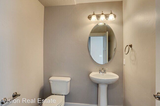 Building Photo - 1680 Aspen Summit Dr