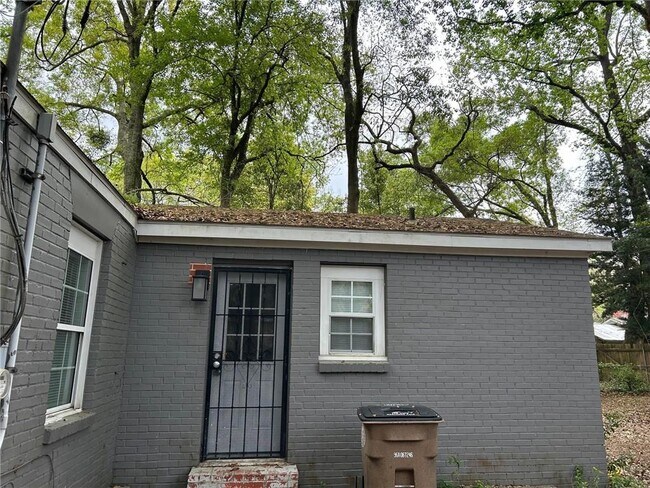 Building Photo - 2861 Ralston Rd