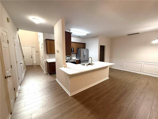 Building Photo - 314 Creek Manor Way