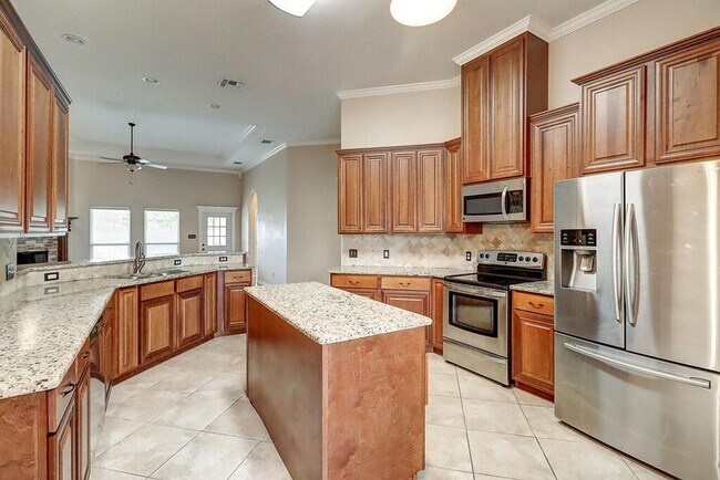 Building Photo - 2614 Wool Dr