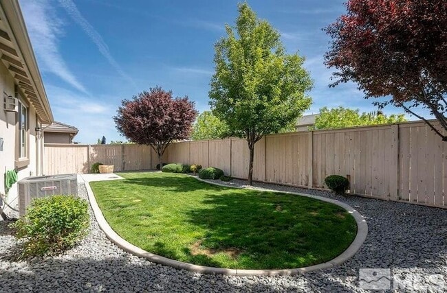 Building Photo - 10772 Ridgebrook Dr