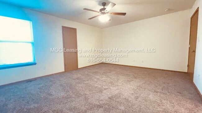 Building Photo - Space and Privacy Await in This Independen...