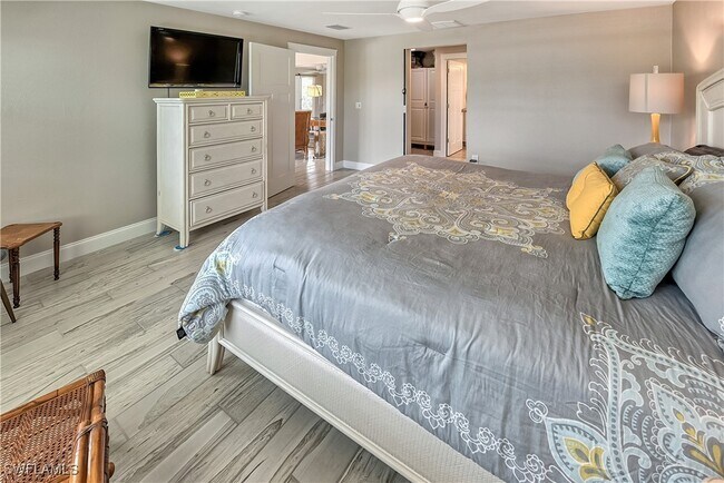 Building Photo - 1540 Curlew Ave