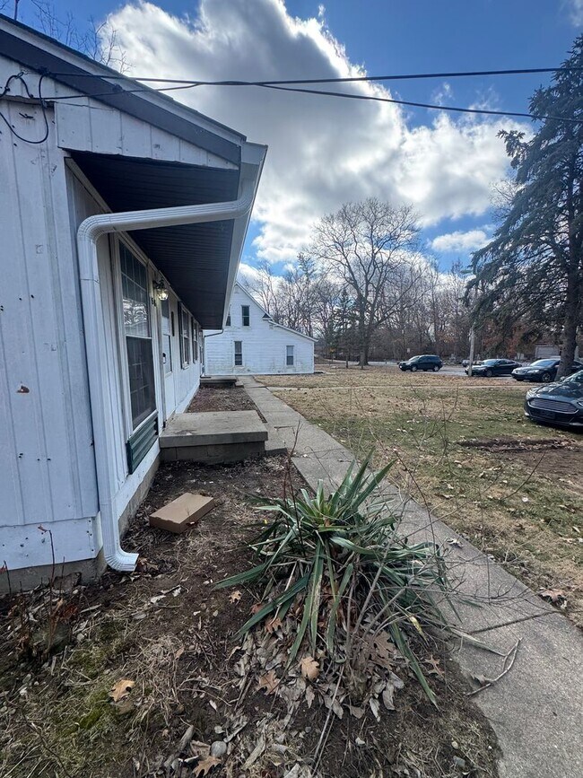 Building Photo - 1510-1510 S 2nd St