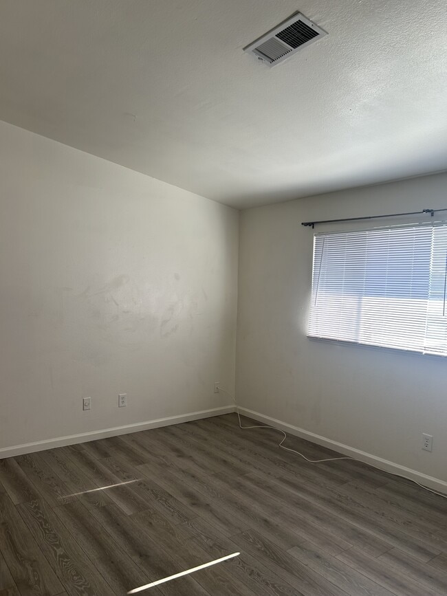 Building Photo - 1808 Colorado Ave