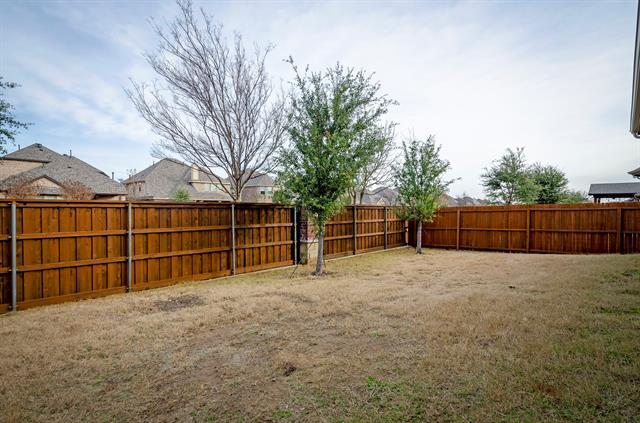 Building Photo - 10876 Leesa Dr