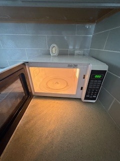 Building Photo - 1807 E Lindsey St