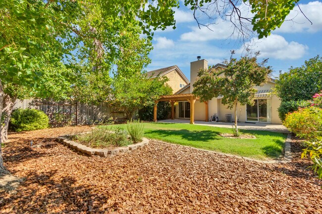 Building Photo - 9332 Caulfield Dr