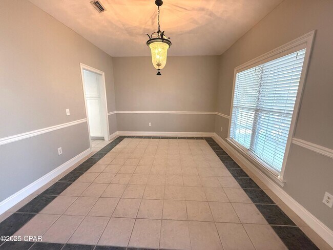 Building Photo - 12207 Lyndell Plantation Dr