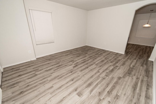 Building Photo - Treviso Gardens - 24430 Treviso Gardens Dr...