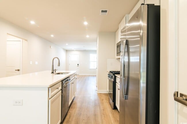 Building Photo - 2382 Elowen Ln