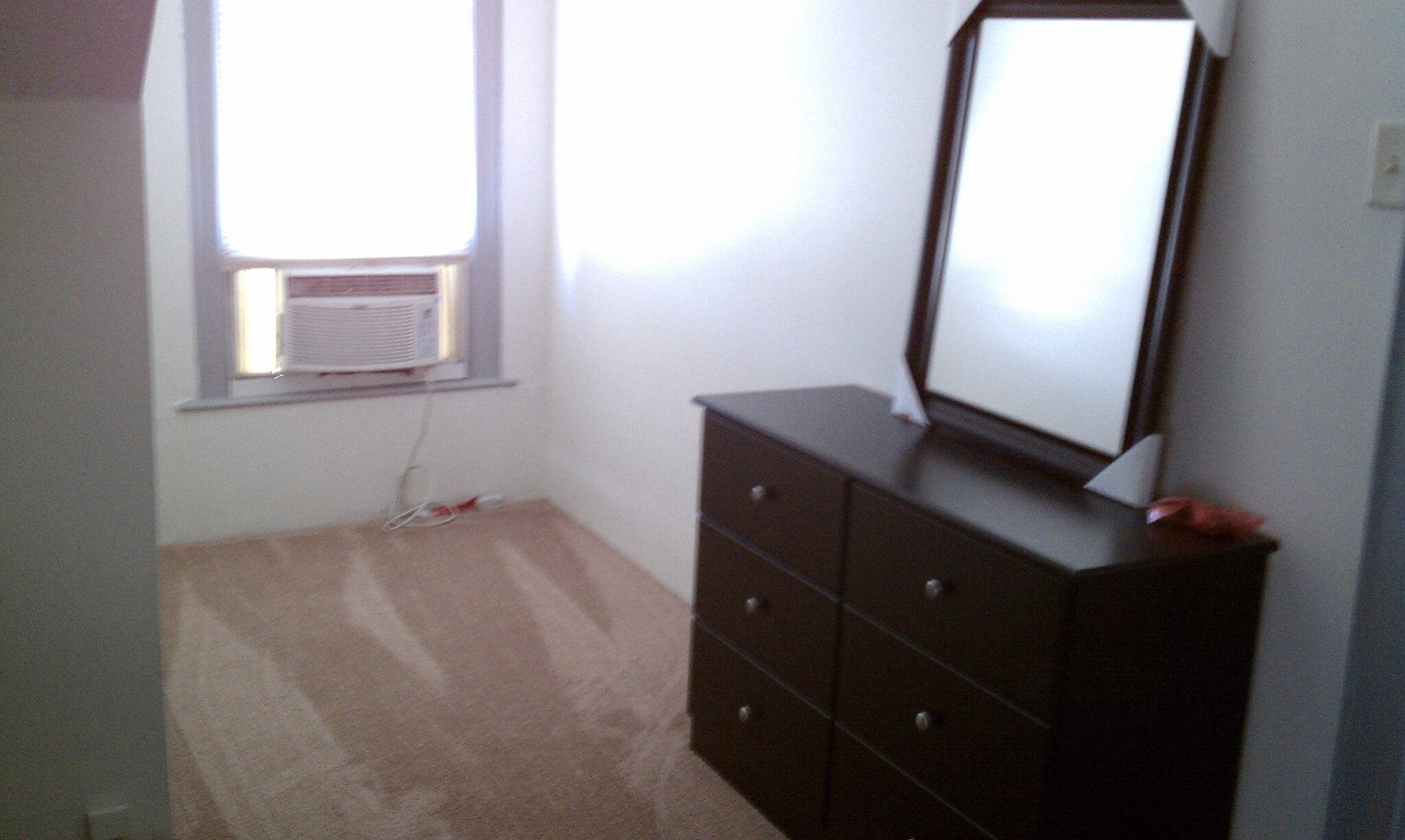 BR 1 dresser and AC - 436 E Pittsburgh St