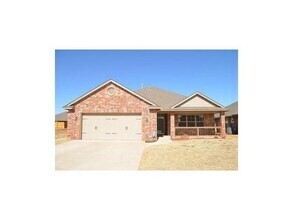 Building Photo - 3 bedroom single family home in excellent ...