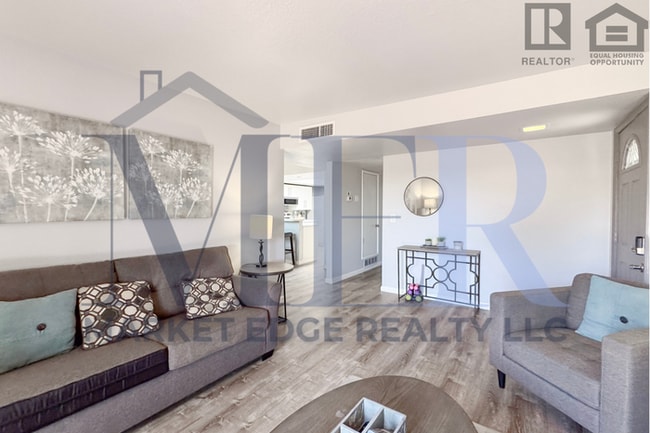 Building Photo - 2Bed/2Bath Furnished Home in Tucson! $199 ...