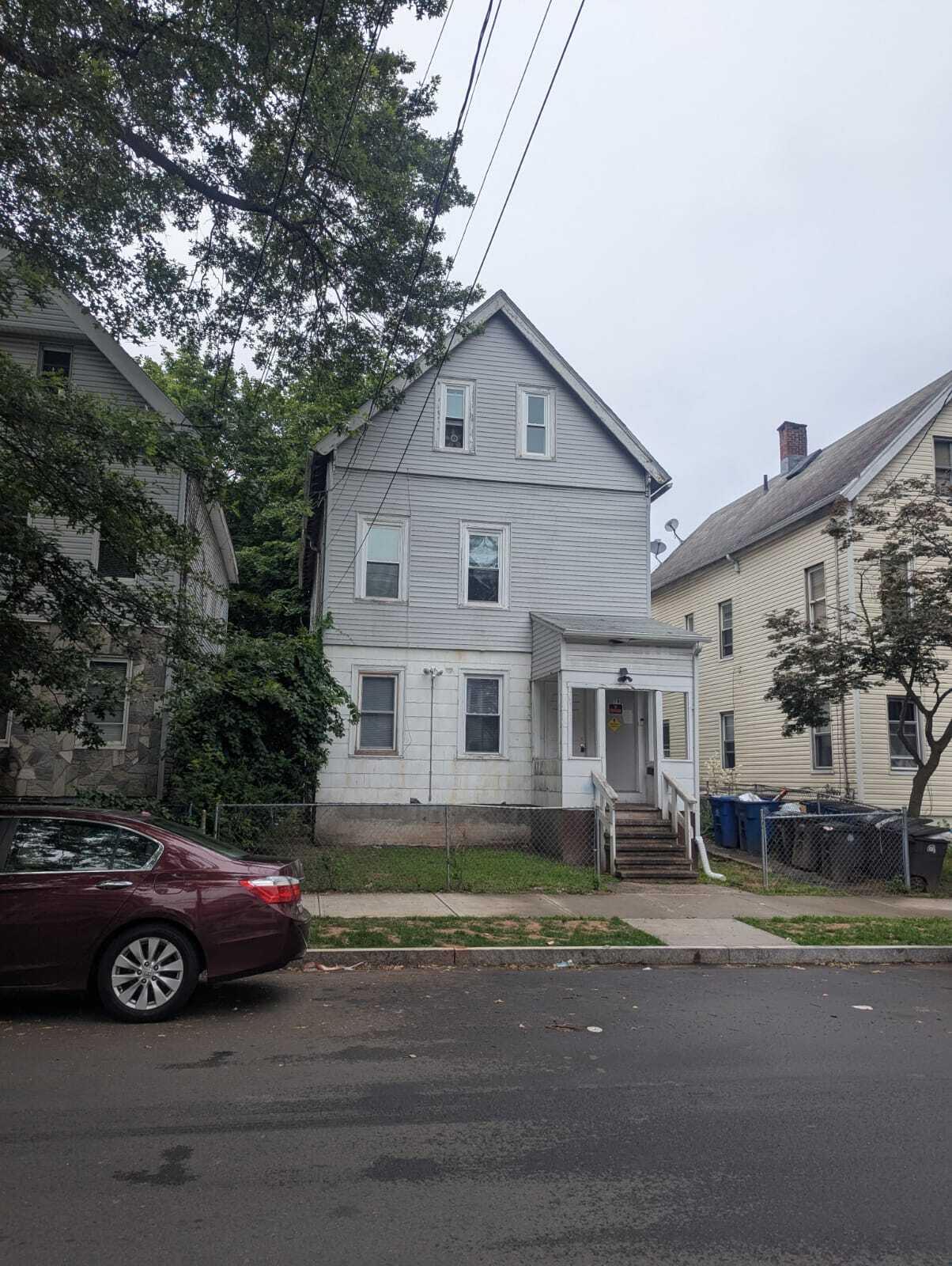 Building Photo - 179 Chatham St