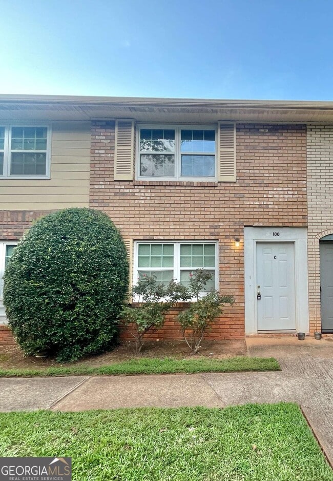 Building Photo - 100 Chalfont Dr