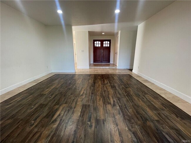 Building Photo - 28628 Macklin Ave