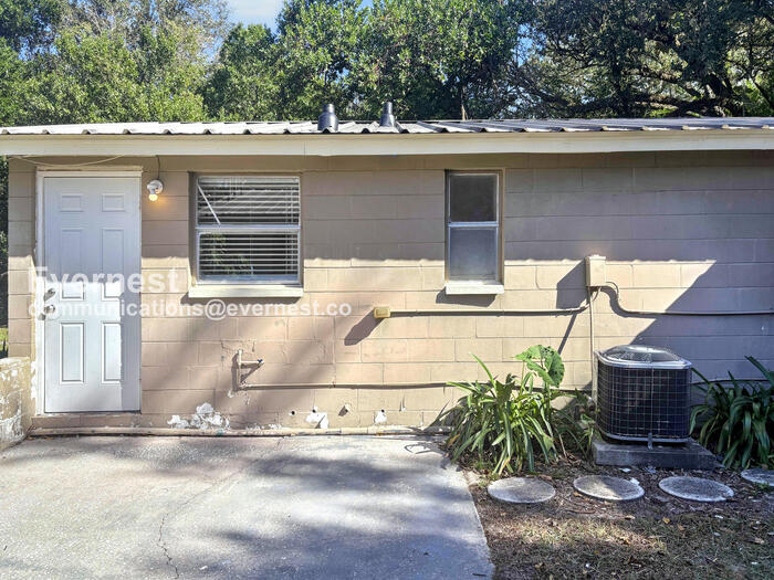 Building Photo - 12423 Old Morris Bridge Rd