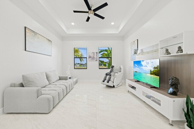 Building Photo - 3611 Gulfstream Pkwy