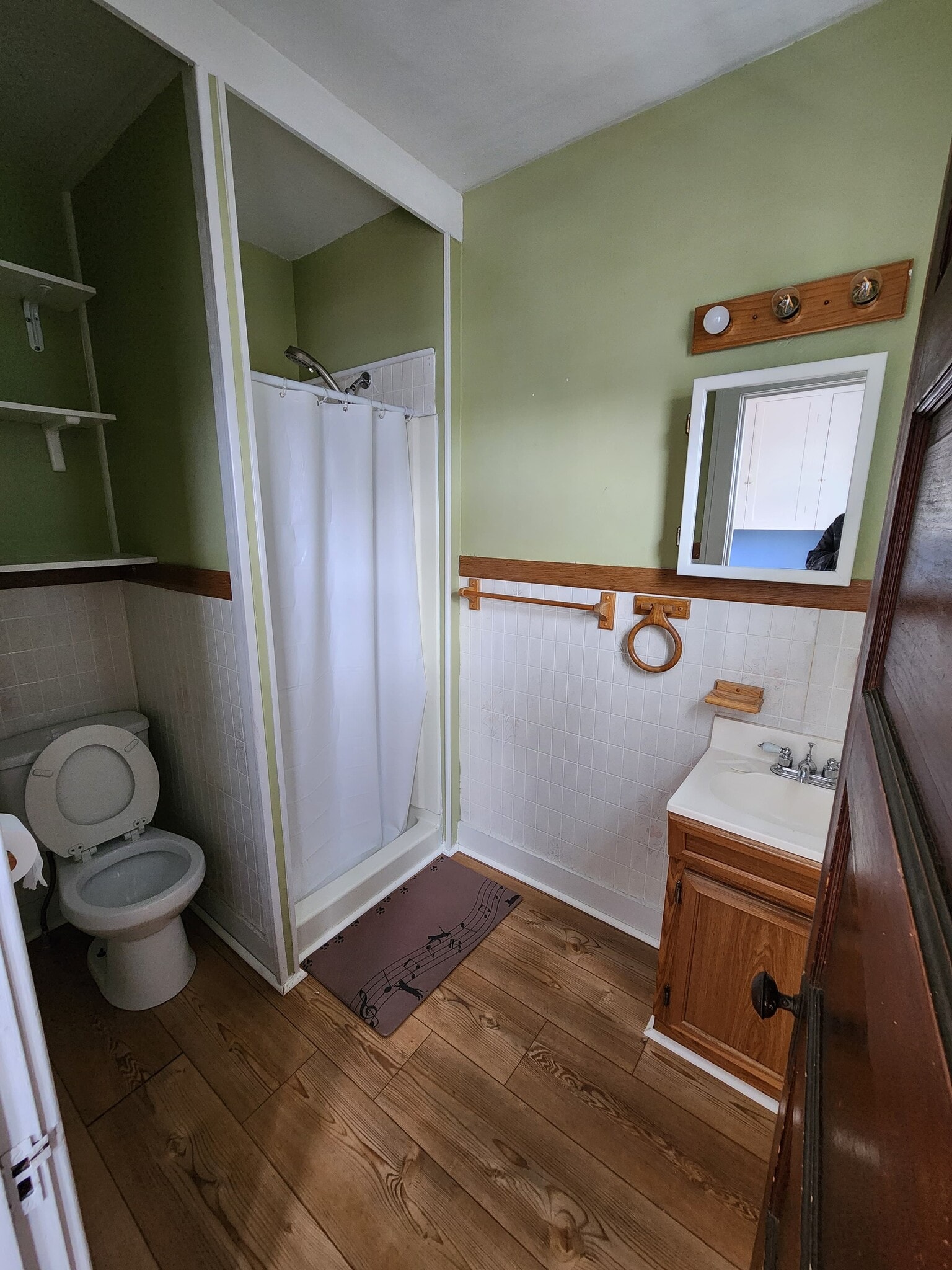 Building Photo - 161 Thayer St