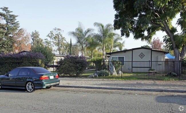 Building Photo - West 11th Avenue Apartment Homes