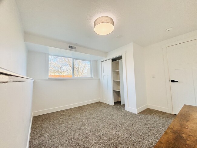 Building Photo - 4459 Butterfield St