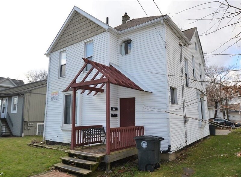 Primary Photo - 450 Allyn St