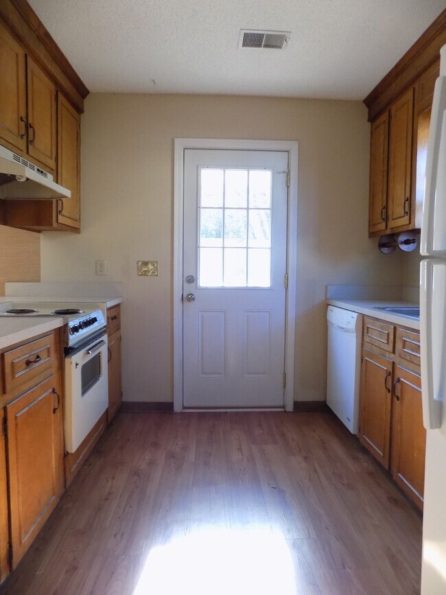 Building Photo - Irmo