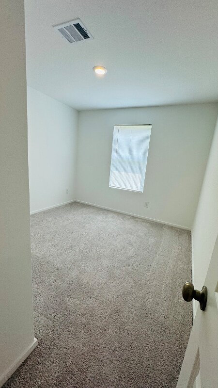 Building Photo - 472 Shoreview Dr
