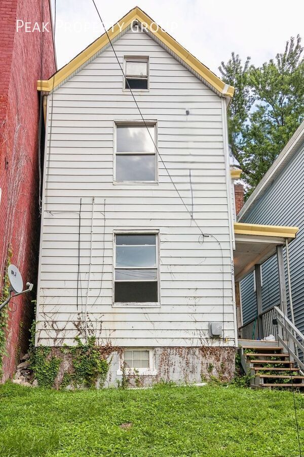 Building Photo - 2554 Vestry Ave