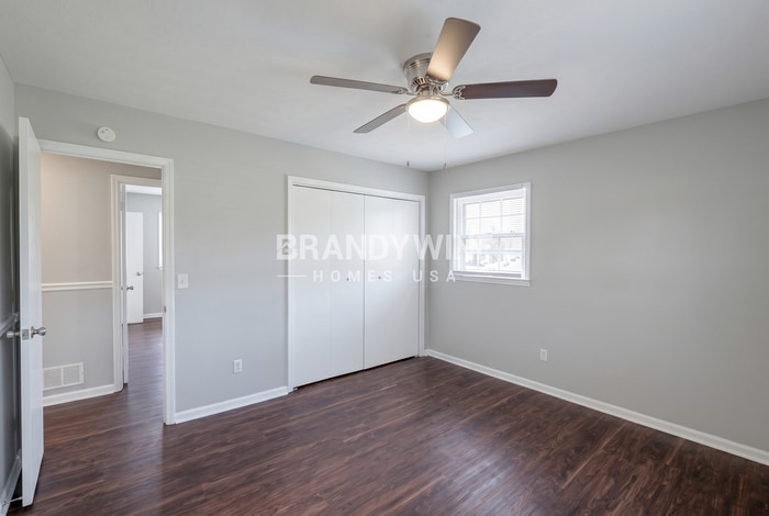 Building Photo - 3310 S Whisper Dr