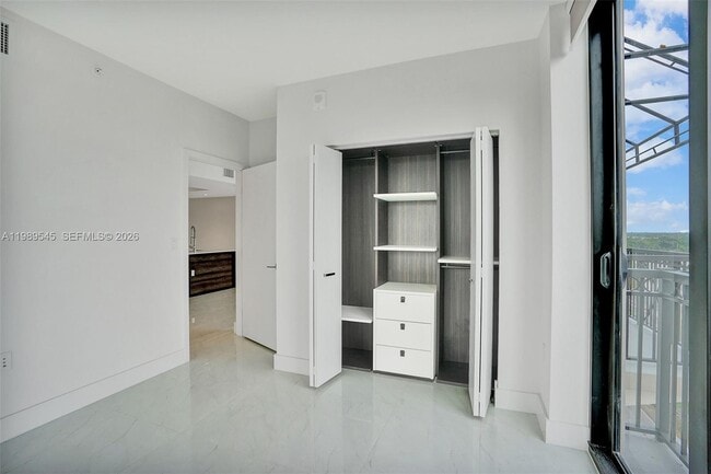 Building Photo - 301 Altara Ave