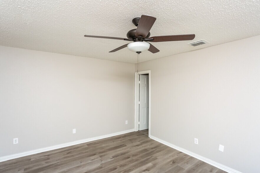 Building Photo - 1732 Rialto Way