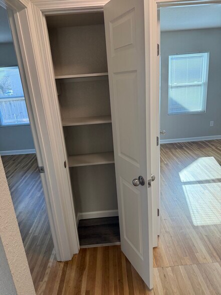 Building Photo - 1907 N Madison Ave