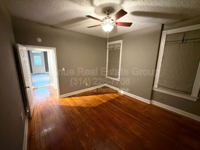 Building Photo - 1855 Russell Blvd