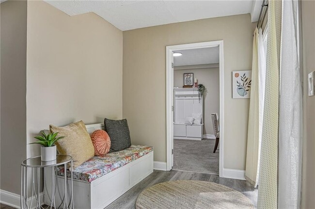 Building Photo - 3898 Skidmore Dr