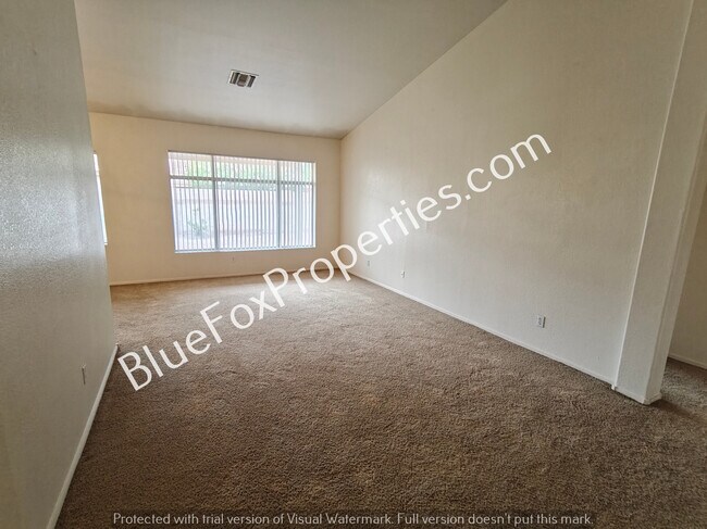 Building Photo - 7600 W Summer Sky Dr